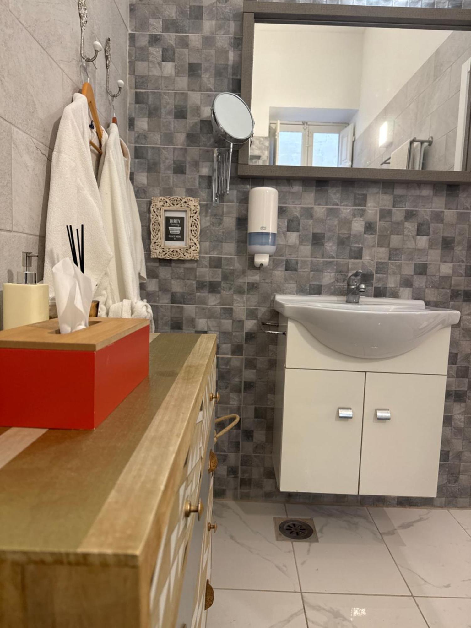 Bebirgu Palazzino Luxury 2 Jacuzzi To Share Apartment Екстериор снимка